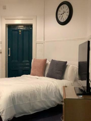 Anfield Rd Guest house Liverpool